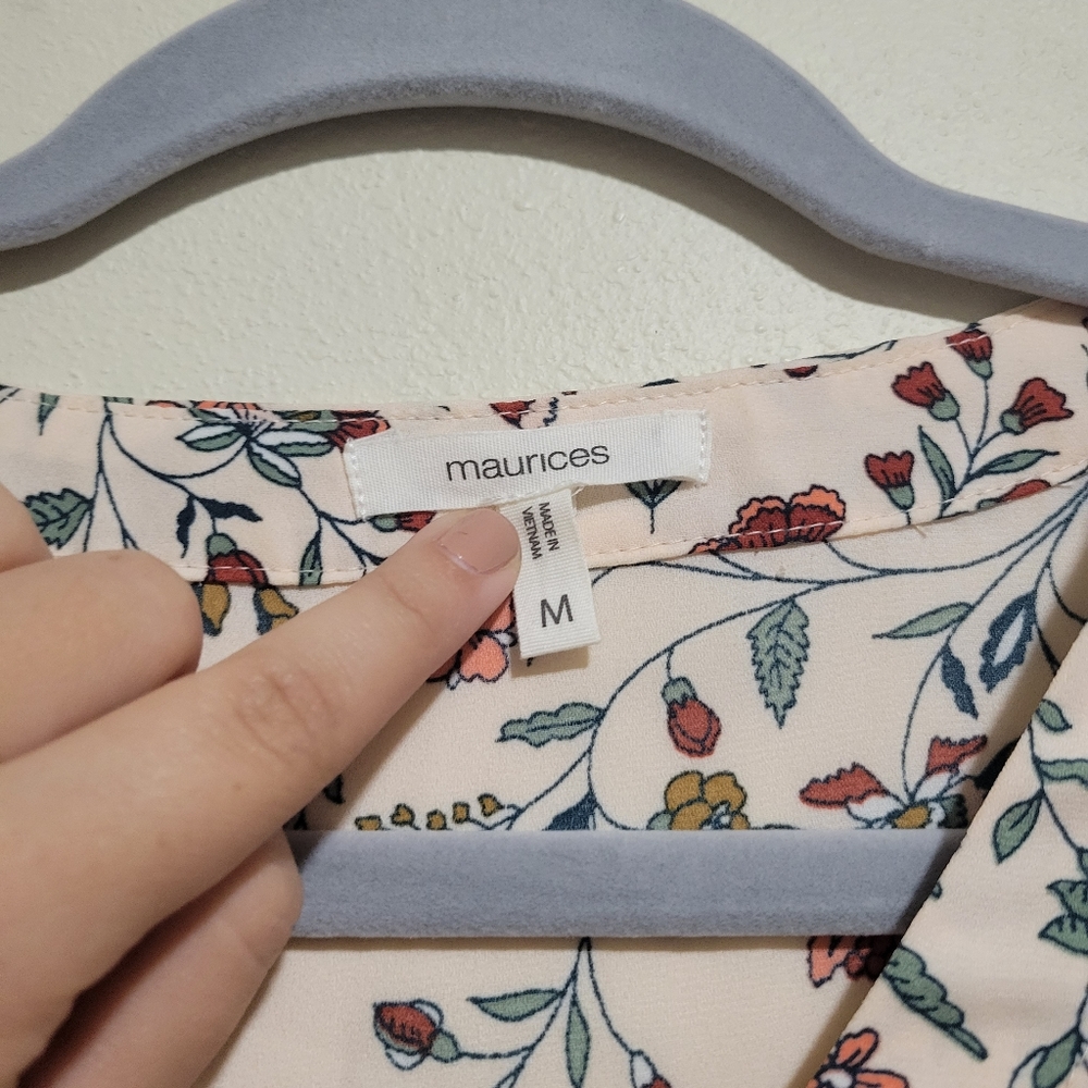 Flower blouse - Picture 3 of 3